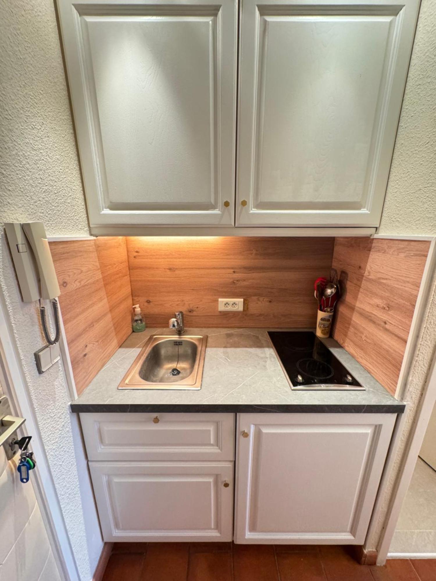 Studio Dans Residence, Piscine Lagon, Tennis Et Aire De Jeux Frejus Ngoại thất bức ảnh